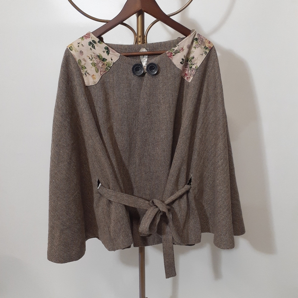 Miss curvista poncho